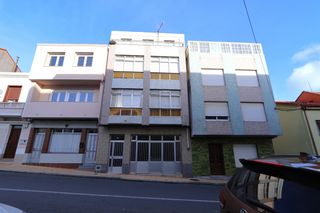 Casa aparellada en R�a santa catalina 70. Casa en bu�o, malpica de berganti�os