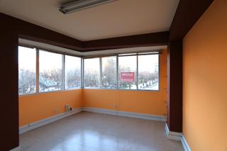 Lloguer Local Comercial a Rúa desiderio varela 20. Alquila tu oficina en el corazón de carballo