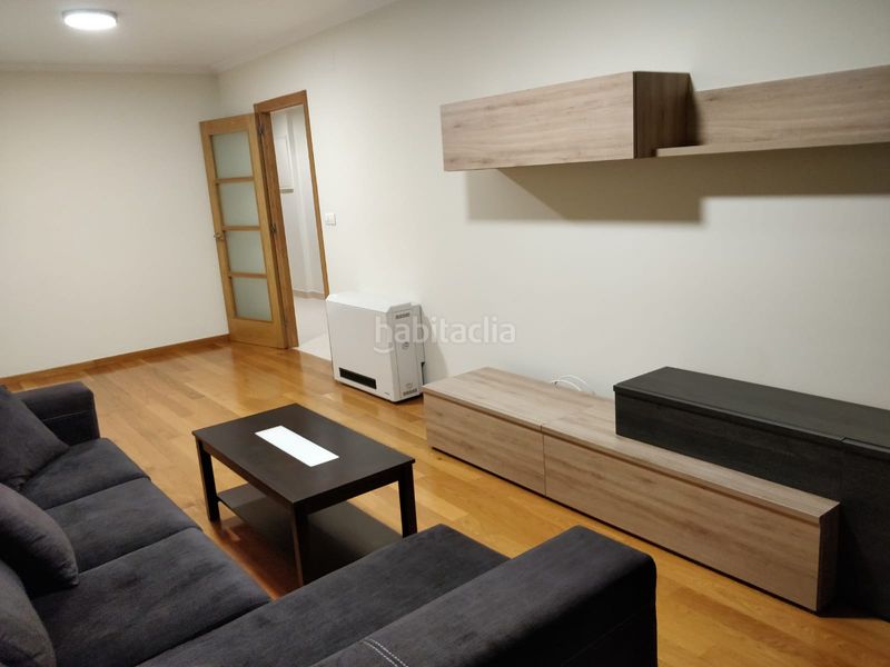Foto ad97b053-e558-49d5-a07a-677a34b6ec60. Location appartement avec parking dans Santa Comba