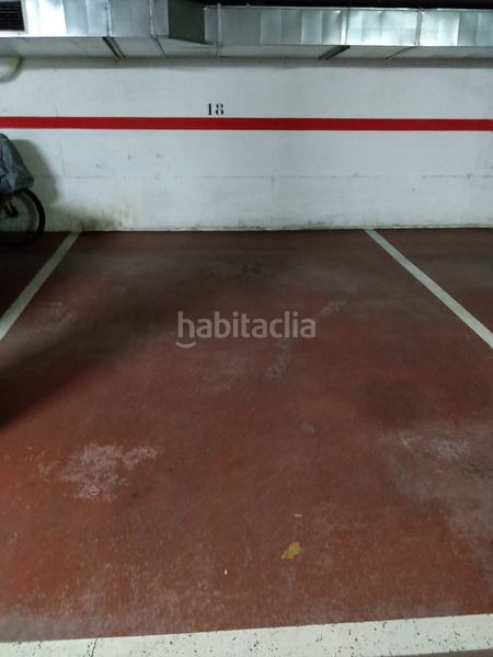 Foto afdb87cd-49fb-4549-969f-ae2d294c3ac3. Location appartement avec parking dans Santa Comba