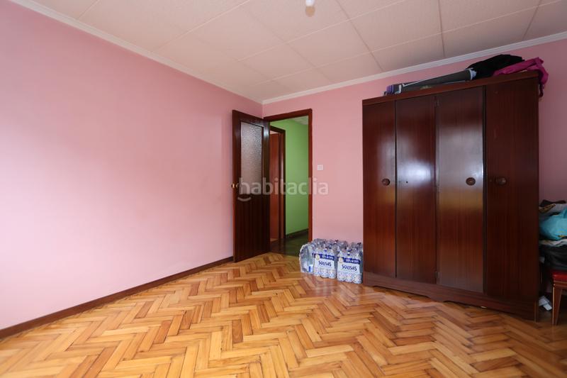Foto 218f6c2f-8744-4b8b-960f-4dfb87a5ee70. Piso  en Carballo