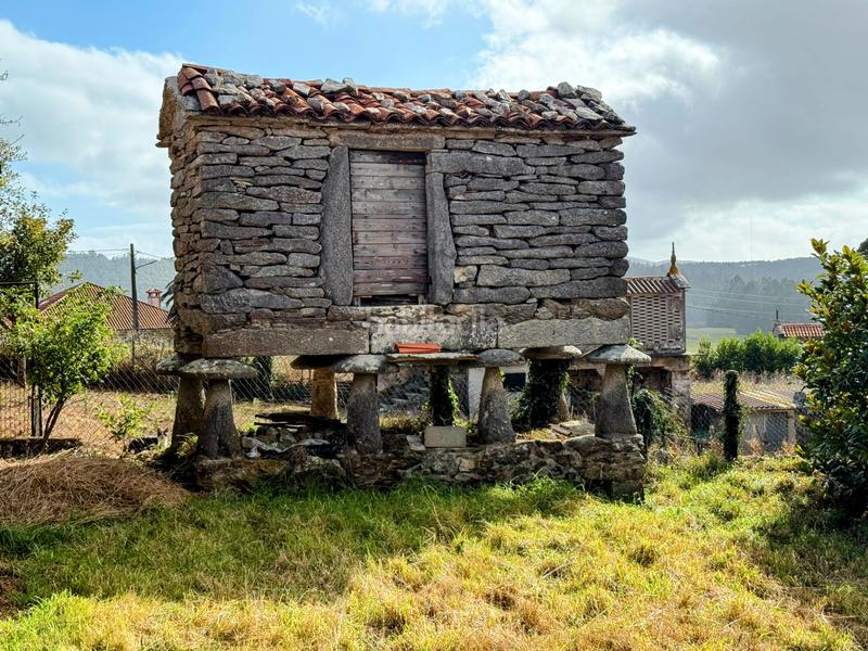 Foto 6b598155-0522-4310-9eec-1ebe801146e3. Casa  de piedra en Coristanco