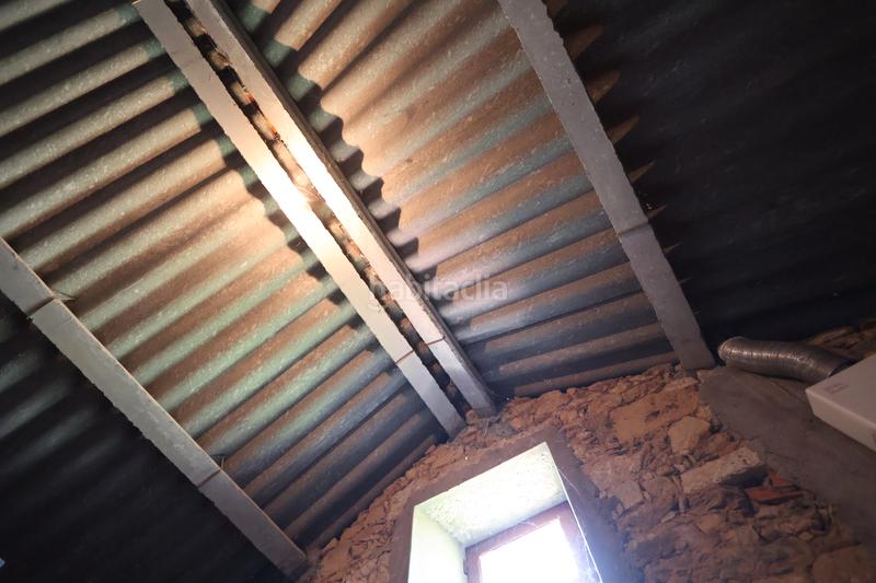 Foto aea1a259-f672-453f-a0f2-5cf91f4d3c80. Casa  de piedra en Coristanco