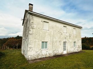 Pis  Viso. Casa con finca cerrada en o viso, a laracha
