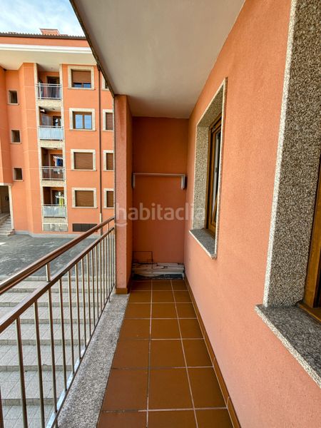Foto fe803385-39f5-43a4-8e2c-3ca945455b2d. Lloguer pis amb calefacció aparcament a Santa Comba