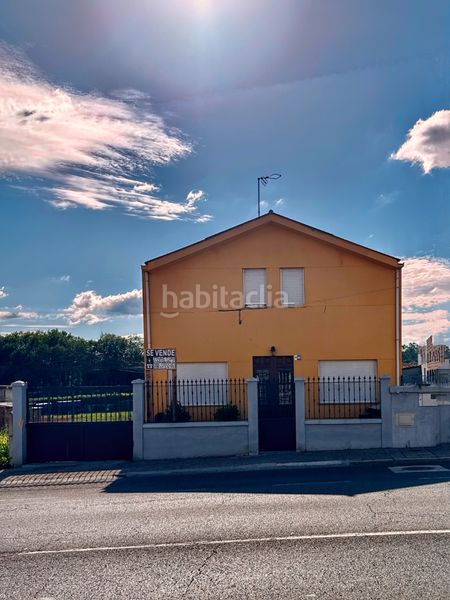 Foto 731d2548-2d7c-4ae4-b01c-595fac71bee0. Casa  independiente con parcela en Carballo