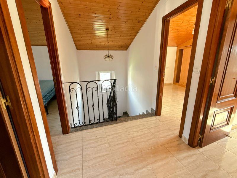 Foto c4ae6f4d-178f-4347-a47e-54093b888faf. Casa  independiente con parcela en Carballo