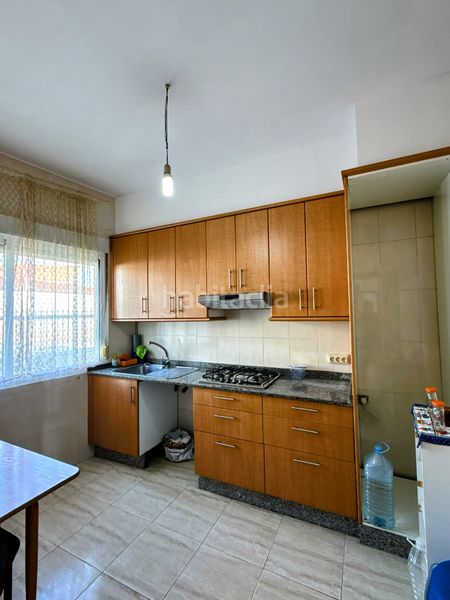 Foto e015c16b-e5ea-4a9c-99ff-2044693f4d74. Casa  independiente con parcela en Carballo