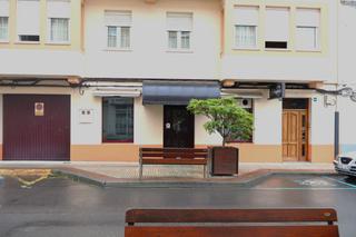 Business premise in Rúa gran vía 68. Bajo comercial en carballo