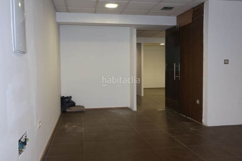Foto 90aac6a7-ba2f-4447-bd9c-d41926db73f2. Ufficio in Carballo