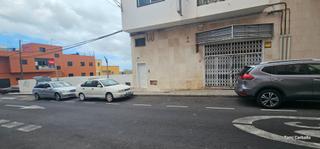 Local Comercial en San Isidro. Atencin inversores!!! local con muchsimas posibilidades