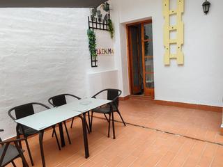 Miete Etagenwohnung  Santa magdalena 92. Piso en alquiler en paseo maritimo, 2 dormitorios.