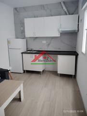 Location Studio  San francisco 14. Estudio en alquiler en centro.