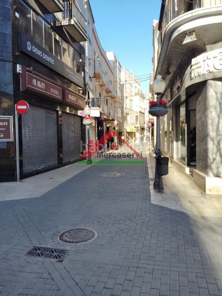 Foto fb62a845-eaf3-4a65-870d-7b053560ba11. Local comercial a mayor 38 a Casco Urbano Vinaròs