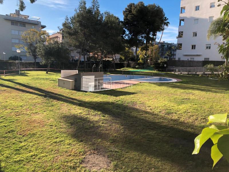 Foto fa0ff7bd-6103-4fce-a6f3-11441a9249d9. Planta baixa a carrer del camí del racó 6 a pla de maset - cap de Salou Salou