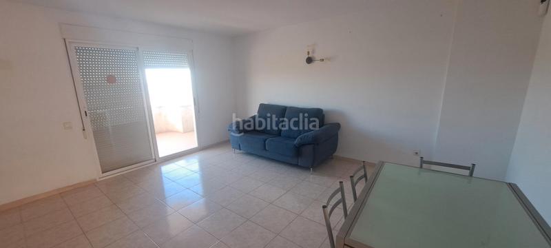 Foto a512517f-5df9-4ed7-98d1-068f8ef2b7c6. Apartament a carrer d'amadeu vives 69 a La Pineda Vila-seca