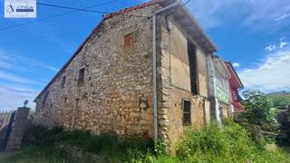 Masia  Barrio san juan. Casa de piedra rodeada de naturaleza cerca de la ciudad