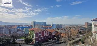 Appartement  Avenida pedro san martin. Amplio piso luminoso en una ubicacin inmejorable