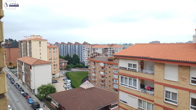 Foto 564dcd20-1d32-4bdd-b073-d81105512f4c. Piso  muy luminoso situado en una zona estrategica de la ciudad. en Santander