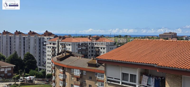 Foto 6535b1a1-bd81-453a-81b4-2725c9d15523. Flat in Los Castros Santander