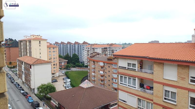 Foto 7c509935-f891-4e74-b3b7-457413a1717f. Flat in Los Castros Santander