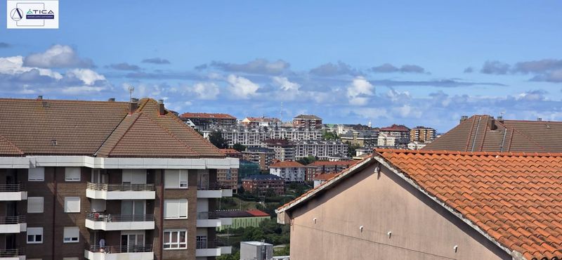 Foto afdcc623-3c8f-4e81-b3ae-f34afbc577f5. Flat in Los Castros Santander