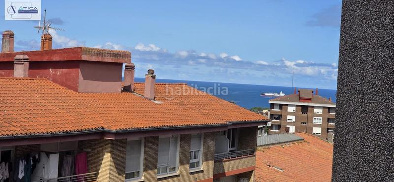 Foto f556e4b5-09c2-4833-9d9d-a773d0222080. Piso  muy luminoso situado en una zona estrategica de la ciudad. en Santander