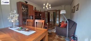Appartement  Barrio del casar. Amplio piso en casar de periedo naturaleza y comodidad a solo 34