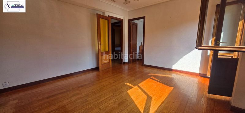 Foto 177534ba-9ca2-456c-b984-a78258c06833. Masia a Bárcena de Cicero