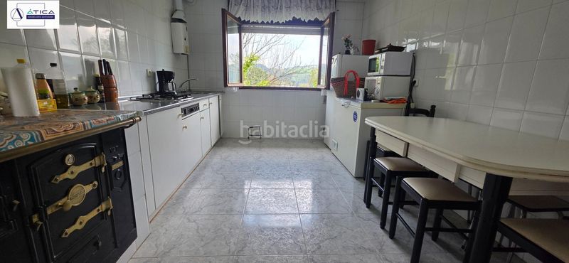 Foto 9fdb762a-5d2a-4aea-a92e-1dd14cf101d4. Masia a Bárcena de Cicero