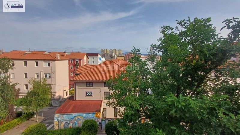 Foto 2fe3d04d-e95d-4fa9-beff-993cd6b3c880. Casa amb aparcament a Numancia - San Fernando Santander