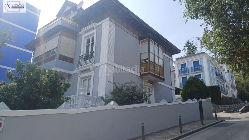Foto 4dc8b288-cc01-48ad-8665-964023bbd7c2. Casa amb aparcament a Numancia - San Fernando Santander