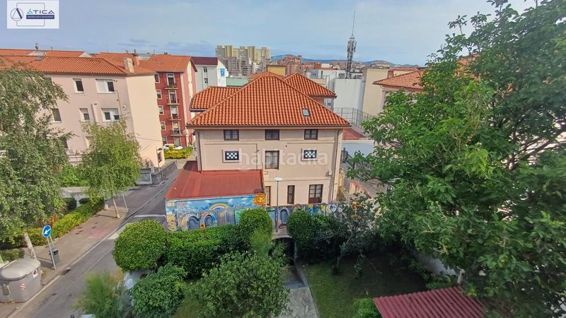 Foto 817b4975-8861-470f-9a42-f375ca5dcc2e. Casa amb aparcament a Numancia - San Fernando Santander