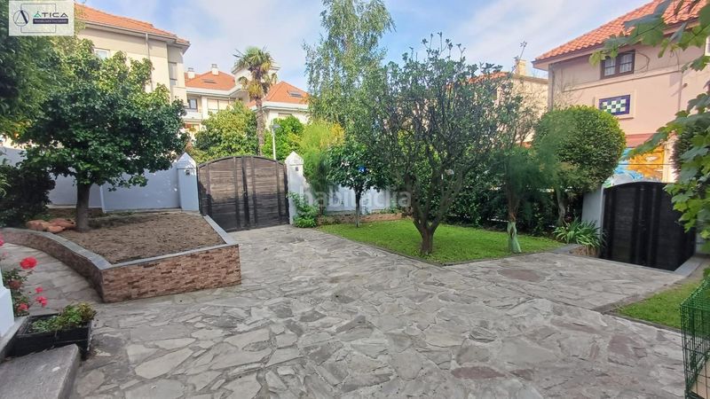 Foto ae269813-5651-411c-9da8-ec81fcd25512. Casa amb aparcament a Numancia - San Fernando Santander