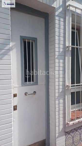 Foto cef133c3-74e6-4aaf-8a98-45300cb4373f. Casa amb aparcament a Numancia - San Fernando Santander