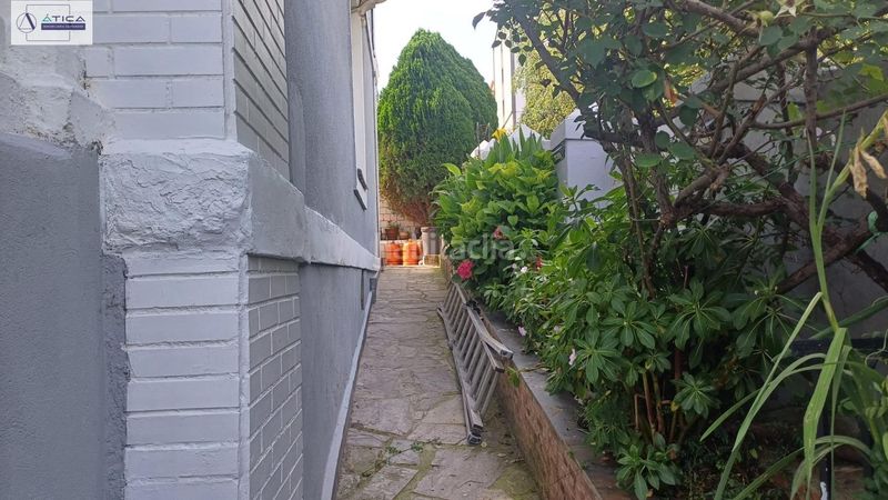 Foto fb76eedd-66d0-4aa2-87c1-224638a9622c. Casa amb aparcament a Numancia - San Fernando Santander