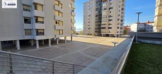 Pis  Avenida de valdecilla. Amplio y luminoso piso en cuatro caminos, santander  oportunidad