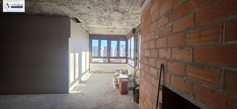 Foto bae3cdb1-e8ac-4ee8-9438-8fbcd4a63884. Pis amb calefacció aparcament a Cuatro Caminos Santander