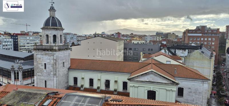 Foto e6c20bd7-a9cd-4e21-9777-66bb5bb1ccc8. Àtic amb calefacció a Centro - Ayuntamiento Santander