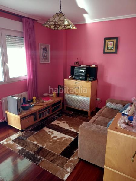 Foto 0a9c3001-cb67-4005-be1d-20519d07423a. Casa aparellada amb calefacció aparcament a Mortera Piélagos