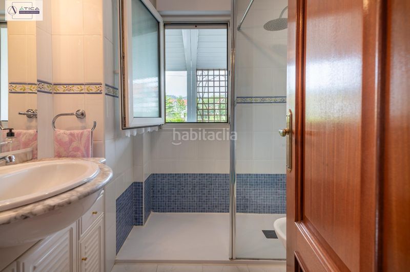 Foto d7db0273-e67d-4c76-8712-152bfd8bed80. Casa aparellada amb calefacció aparcament a Mortera Piélagos