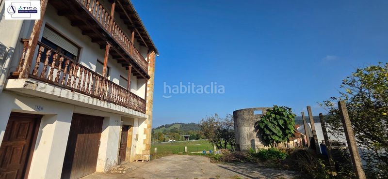 Foto aead3ac4-9575-4a81-9155-abaf753641b9. Casa aparellada amb aparcament a Bárcena de Cicero