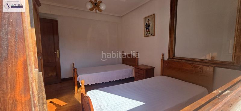 Foto bb1fe7f5-9973-44ca-97c7-67e3edabd413. Casa aparellada amb aparcament a Bárcena de Cicero