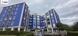 Piso  Calle real racing club. Tu hogar junto al mar en el sardinero elegante vivienda con gara