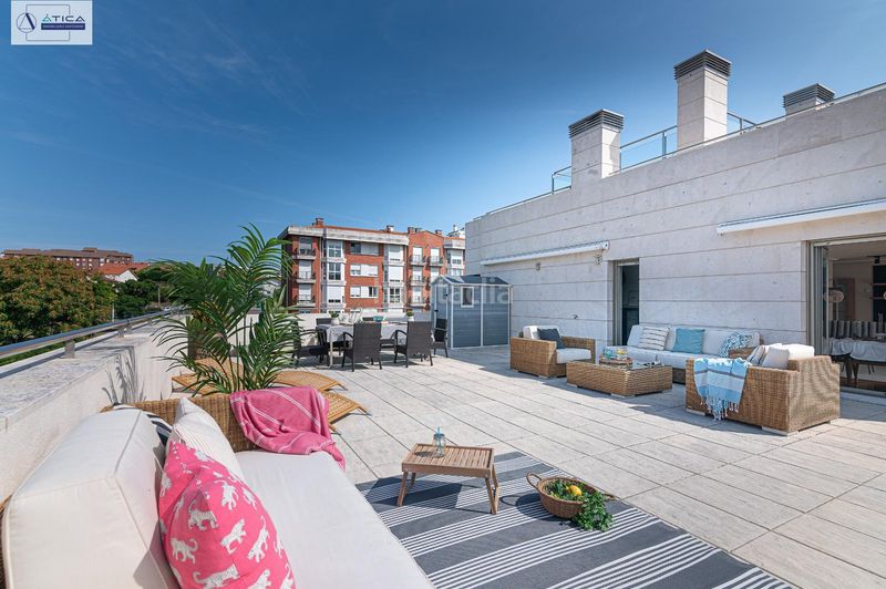 Foto 12378361-ae03-4bce-a945-870e06e24406. Àtic amb calefacció aparcament piscina a La Pereda Santander