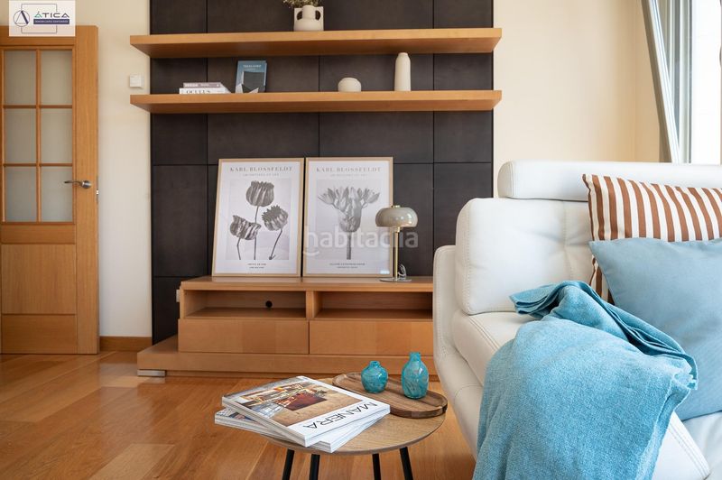 Foto 128f9646-9bdb-4736-b7f0-bf36013754a8. Àtic amb calefacció aparcament piscina a La Pereda Santander