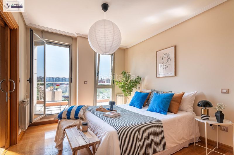 Foto 50db8157-50ae-4d5c-8b59-fb0669e1d83f. Àtic amb calefacció aparcament piscina a La Pereda Santander