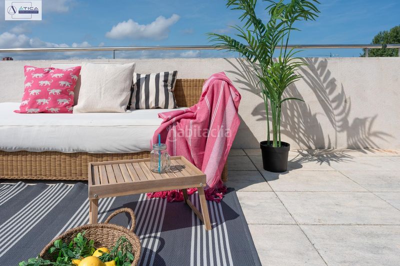 Foto 564fed99-1940-427c-95da-b46023c25bbd. Àtic amb calefacció aparcament piscina a La Pereda Santander