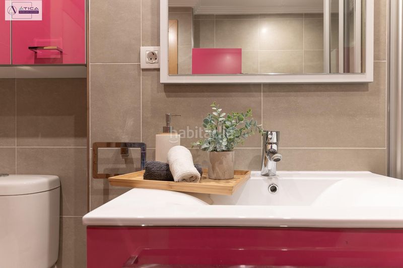 Foto 5ae2efa9-bd9a-44a3-8aed-31b6122a57b8. Àtic amb calefacció aparcament piscina a La Pereda Santander