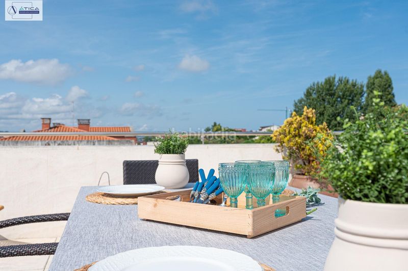 Foto 6974b464-35d9-4377-b6a4-e7345011c116. Àtic amb calefacció aparcament piscina a La Pereda Santander